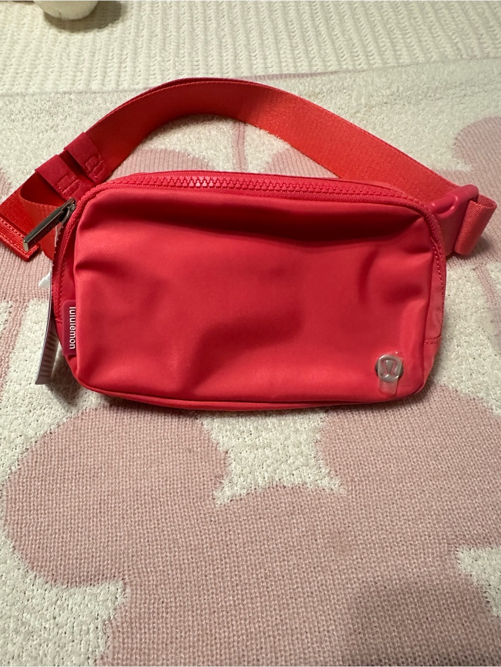 lululemon athletica Everywhere Belt Bag 1L- Lip Gloss